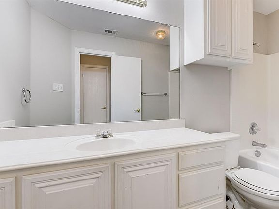 3rd image of 87 Elmwood Trl #1
