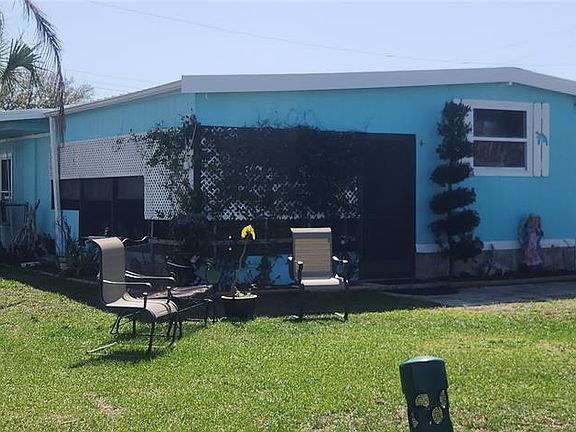 2nd image of 324 CALLE LIANA