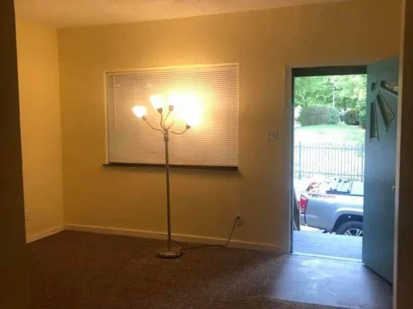 213 Amherst St, Pittsburgh, PA 15220