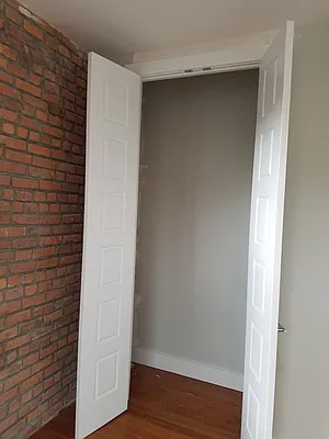 Rented by Space Link Realty | media 28