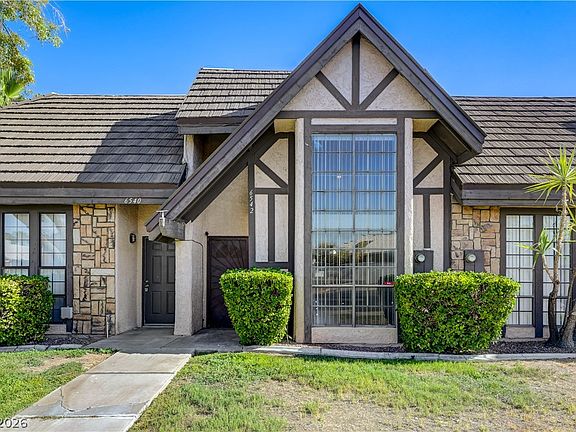 3rd image of 6542 Ironbark Ln