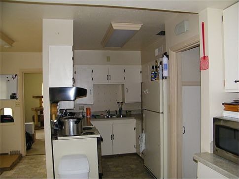 5th image of 624 Custer Ave
