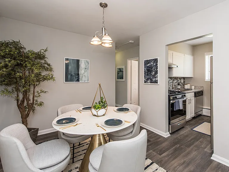 Elegant Dining Room | Adelphi MD Apartments For Rent | The Gallery on New Hampshire