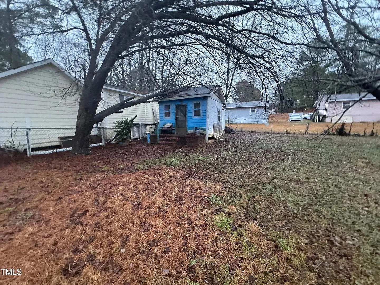Room in 3 Bedroom Home in Raleigh — Photo 2