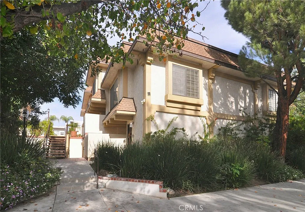 2 bed, 2.5 bath, 1494 sqft, $3,550 — Photo 1