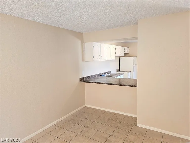 5136 Golden Ln #D — Photo 3
