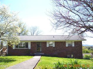 145 Highland Dr, Corryton, TN 37721