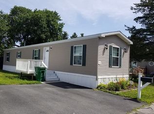 B26 Krzak Rd, North Kingstown, RI 02852