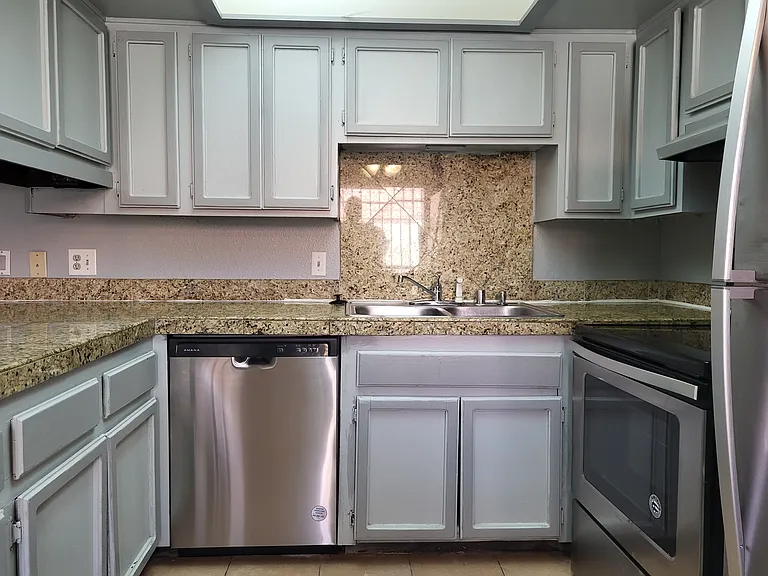 4300 N Lamont St #257 — Photo 11