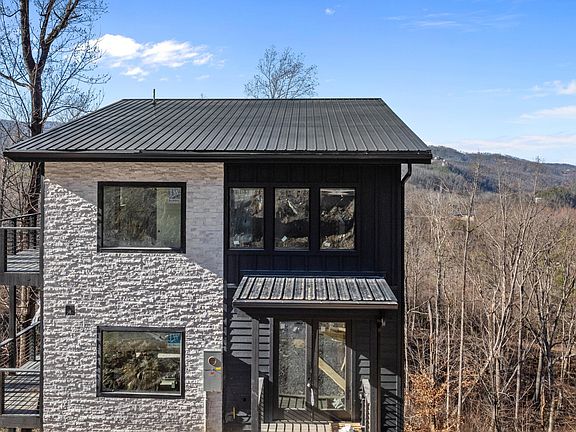 3rd image of 541 Forrest Springs Dr #7