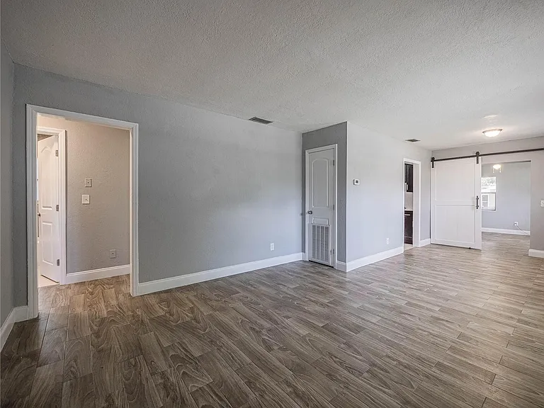 2414 Avenue A Ter NW — Photo 5
