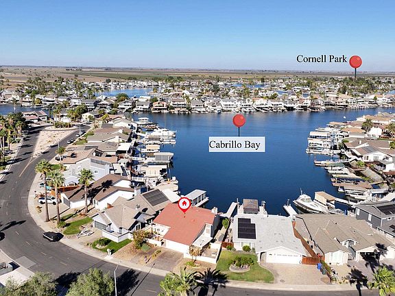 3rd image of 4883 Cabrillo Point