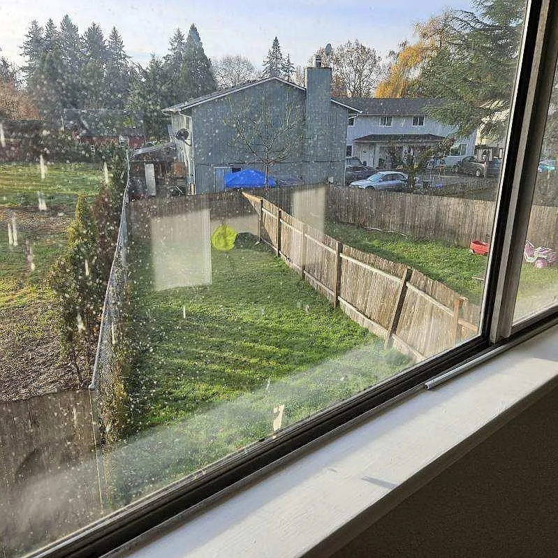 3 bed, 1.5 bath, 1298 sqft, $1,995 — Photo 4