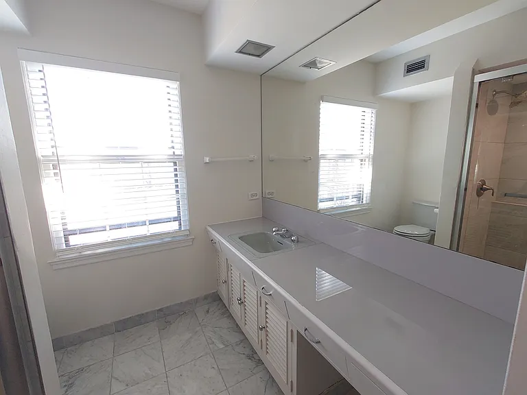 3200 E Hampshire St — Photo 25