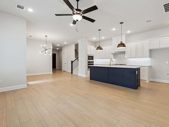 The Peppervine - Living Room