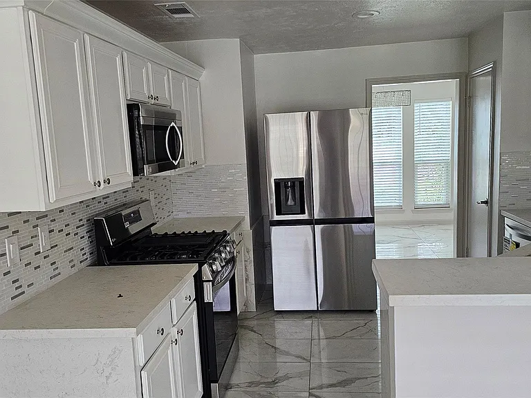 23510 Stratsborough Dr — Photo 11