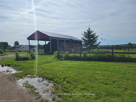 3rd image of 564 Adams Rd