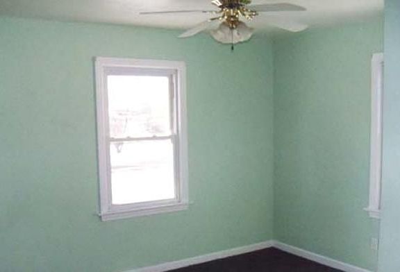5th image of 2632 W Greenwood Ave