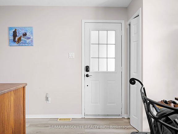 4th image of 908 Longfields Dr