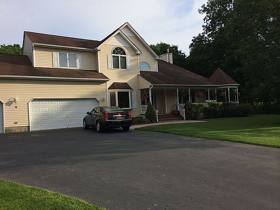 3rd image of 6 Old Orchard Way