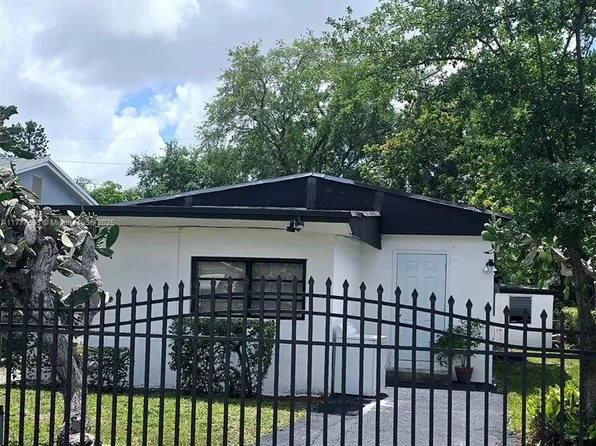 3046 NW 59th St, Miami, FL 33142