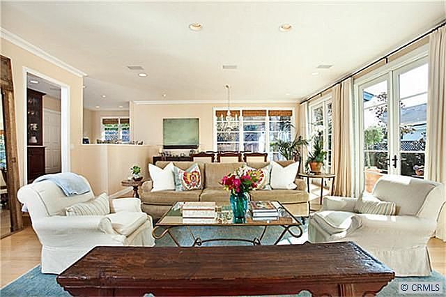 1st image of 464 Serra Dr