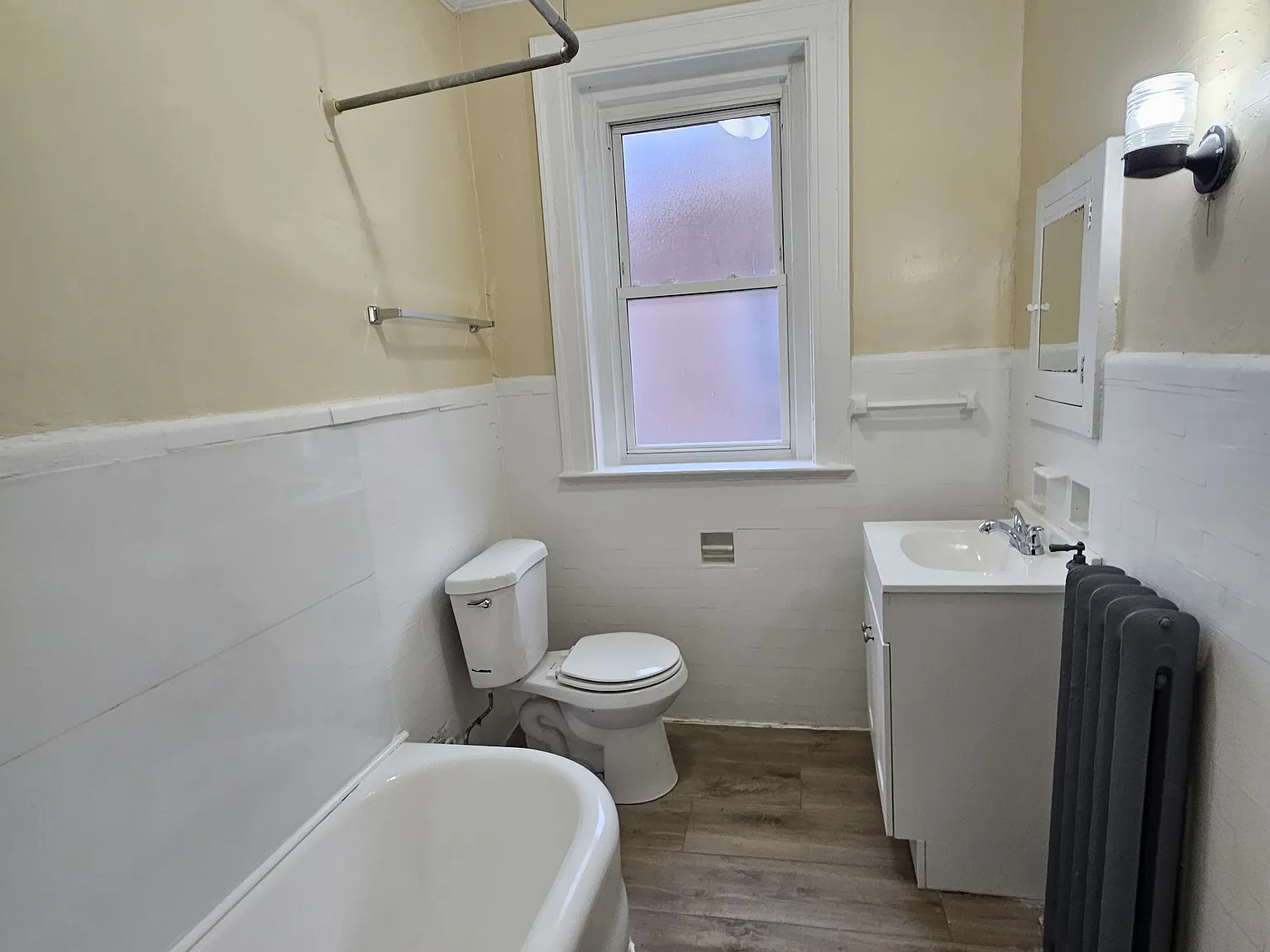 1 bed, $1,300 — Photo 2