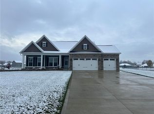 1166 Keenan Ct, Grafton, OH 44044