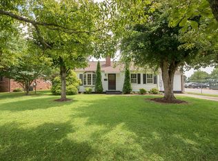 157 1st St, Franklin, NC 28734