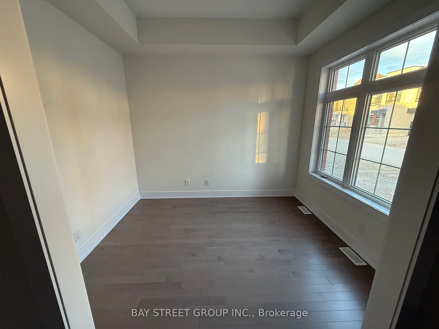 5 bed, $5,250 — Photo 4