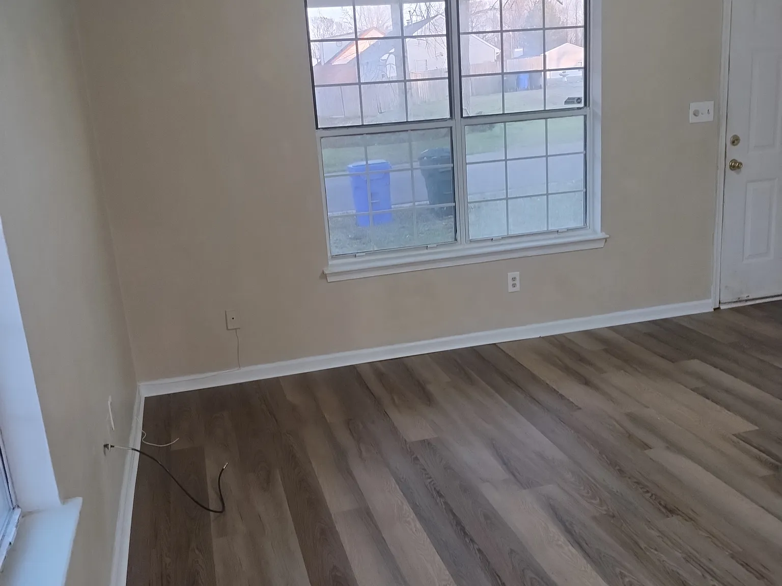 3 bed, 1092 sqft, $2,000 — Photo 2