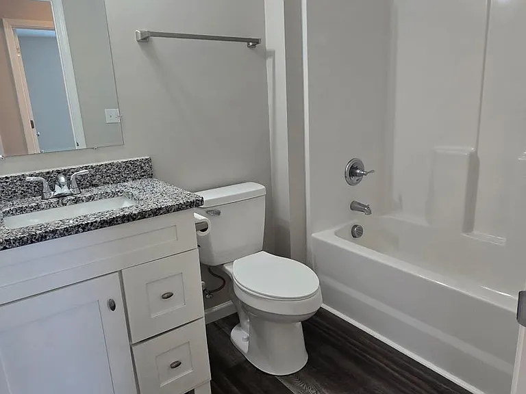 1647 Nazareth Rd — Photo 7
