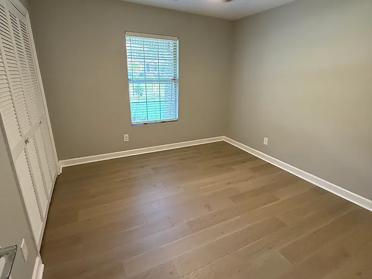 4371 La Brea Dr — Photo 6