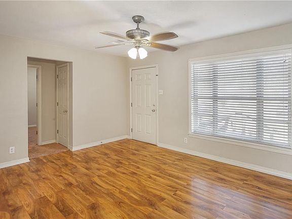 3rd image of 709 N 46th St