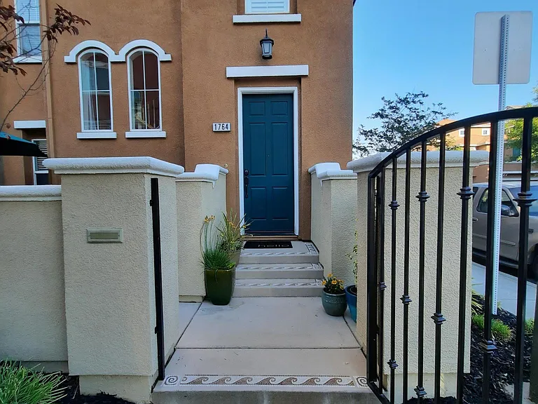 1764 Camino Real Way — Photo 2