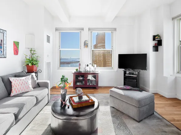 88 Greenwich Street image 1 of 10