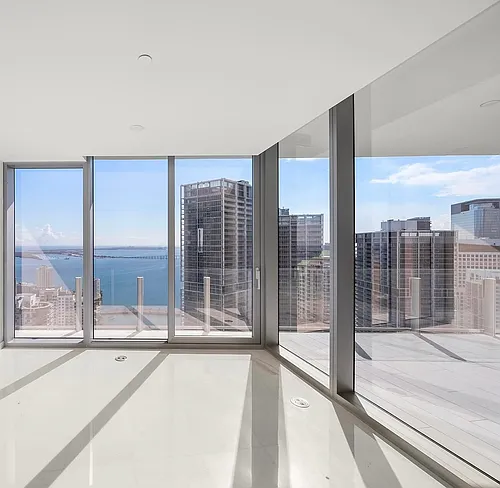 300 Biscayne Blvd #33 Photo 1