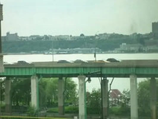 Rented by Raz Realty | media 21