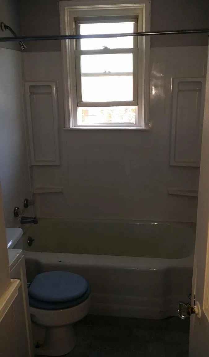 2 bed, 900 sqft, $1,400 — Photo 3