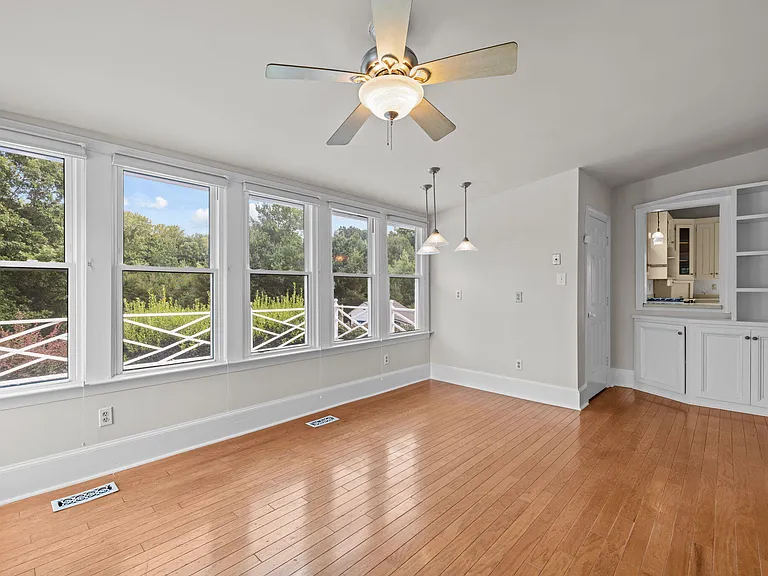504 Parks Village Rd — Photo 10