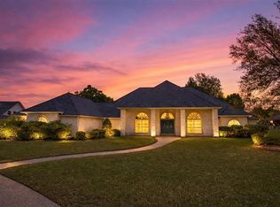141 Cypress Point Cir, Hideaway, TX 75771