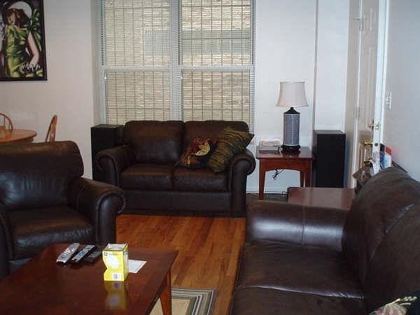 1st image of 2034 N Damen Ave Suite 1