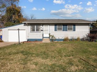 4910 Gordon Ave NW, Cedar Rapids, IA 52405