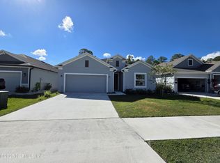 3233 Crocus Ln, Green Cove Springs, FL 32043