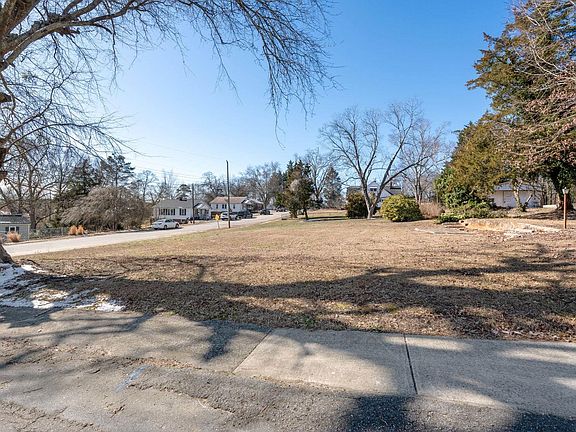 3rd image of 320 S Catherine St