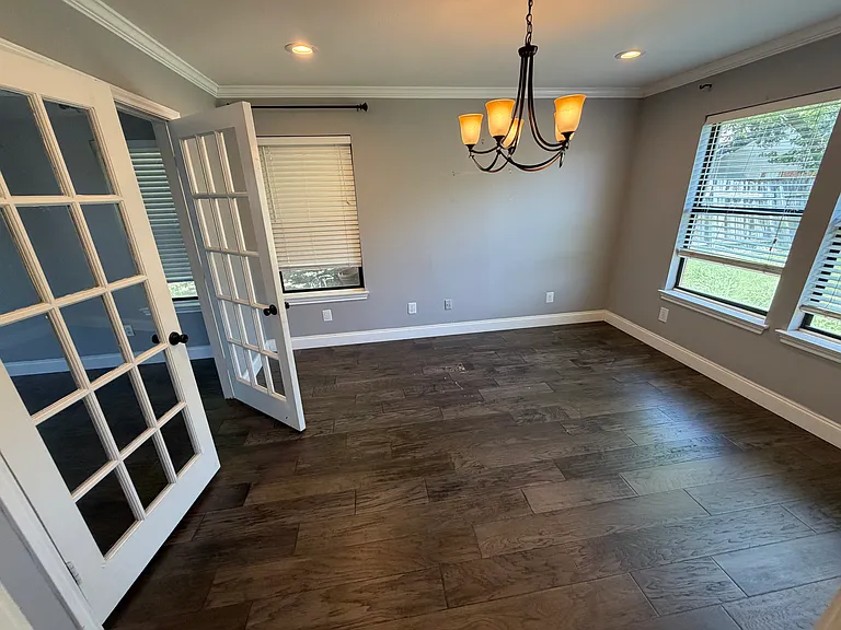 303 Hopewell St — Photo 18