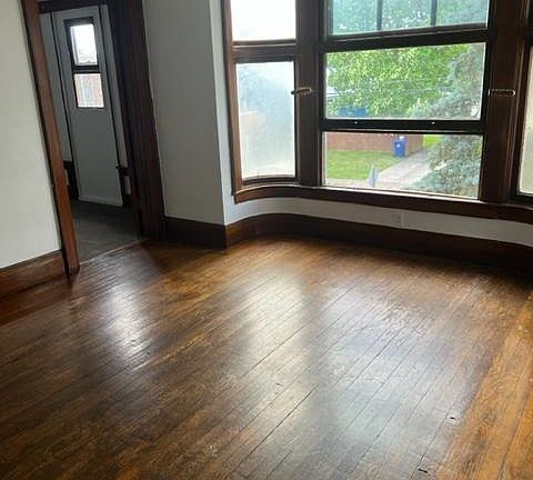 2nd image of 21 Richfield Ave APT 2