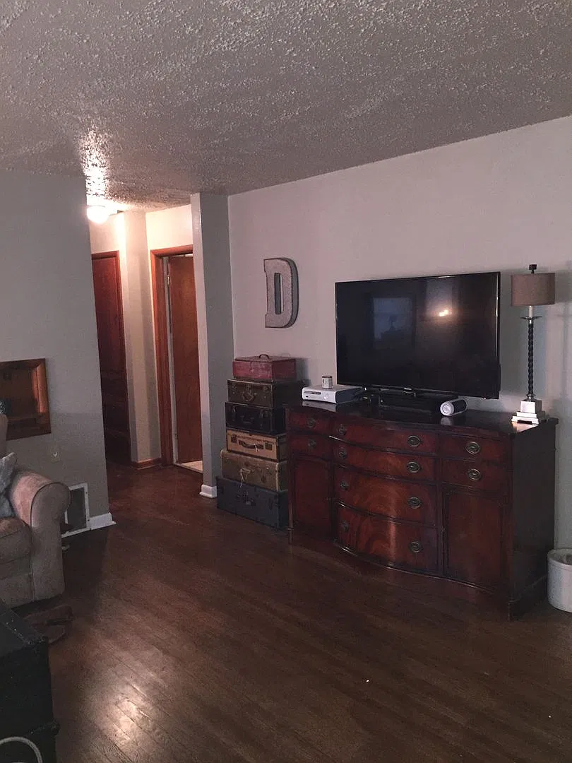 62.3 - 717 W. Bennett Drive — Photo 3