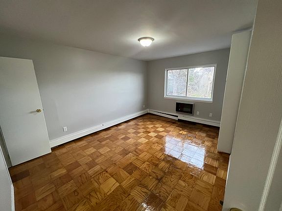 4th image of 324 Palisade Ave APT 3B