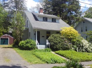 27 Kendrick Pl, Amherst, MA 01002